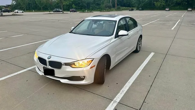 2014 BMW 3 Series 328i xDrive Sedan