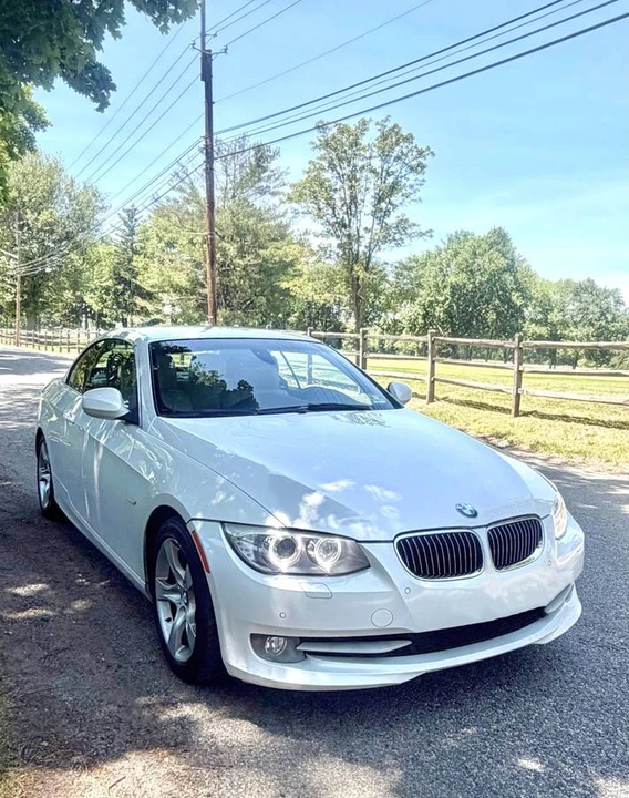 2014 BMW E93 335i Convertible - Image 3 of 22