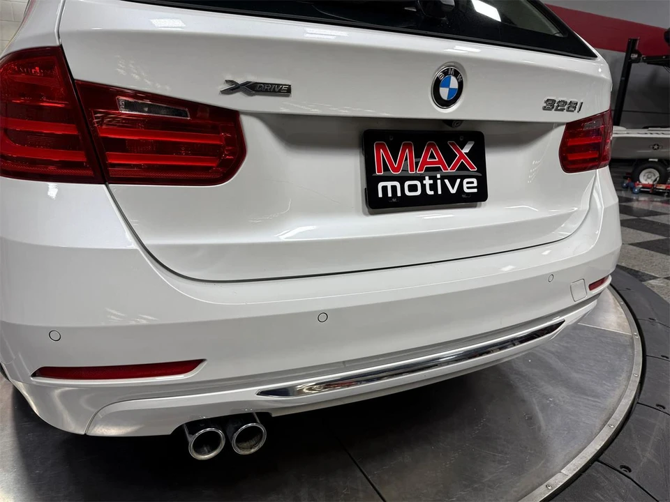 2014 BMW F30 3 Series Sedan - Image 17 of 31