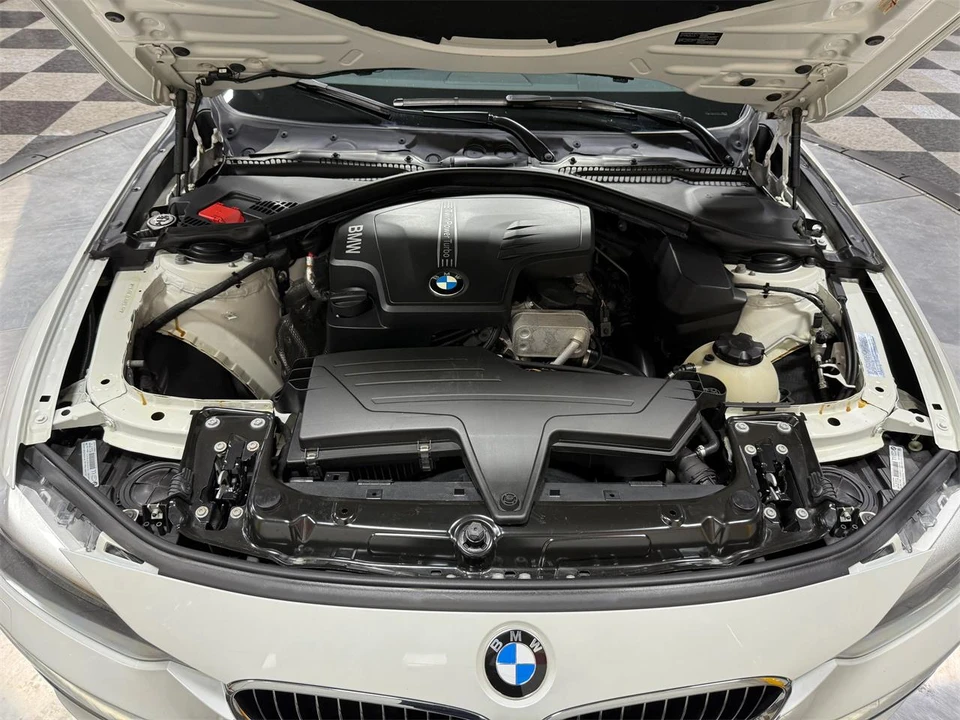2014 BMW F30 3 Series Sedan - Image 20 of 31