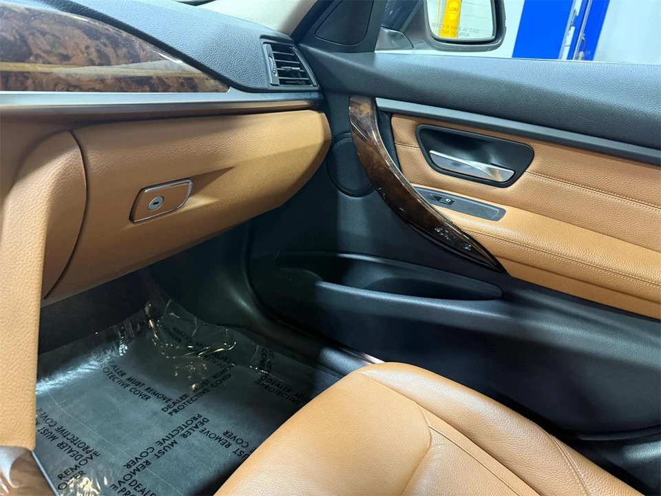 2014 BMW F30 3 Series Sedan - Image 31 of 31