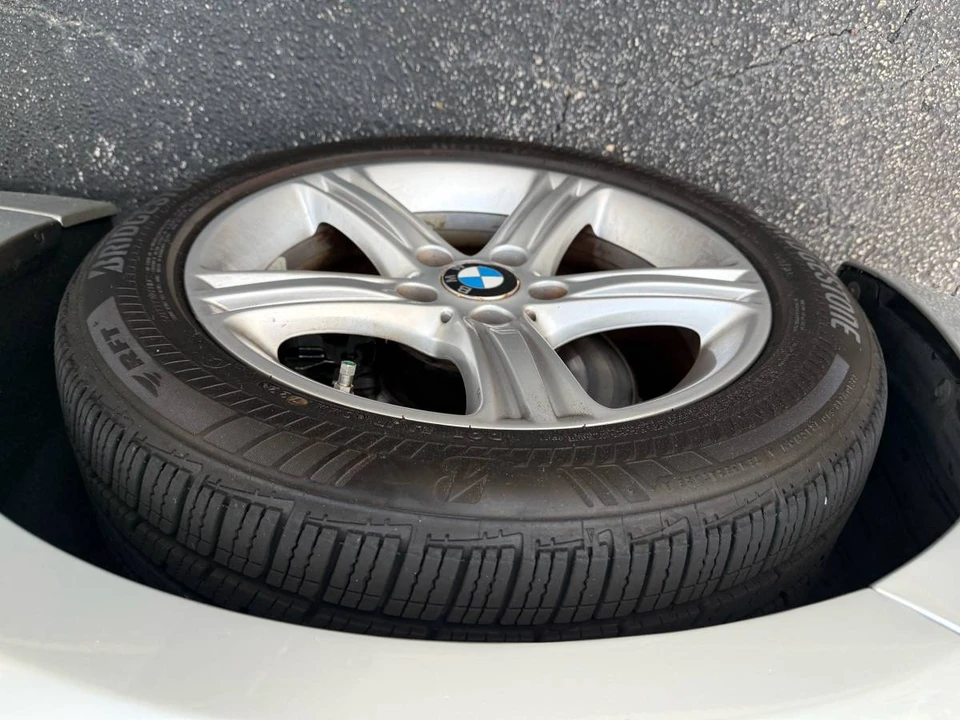 2014 BMW 3 Series - Image 15 of 18