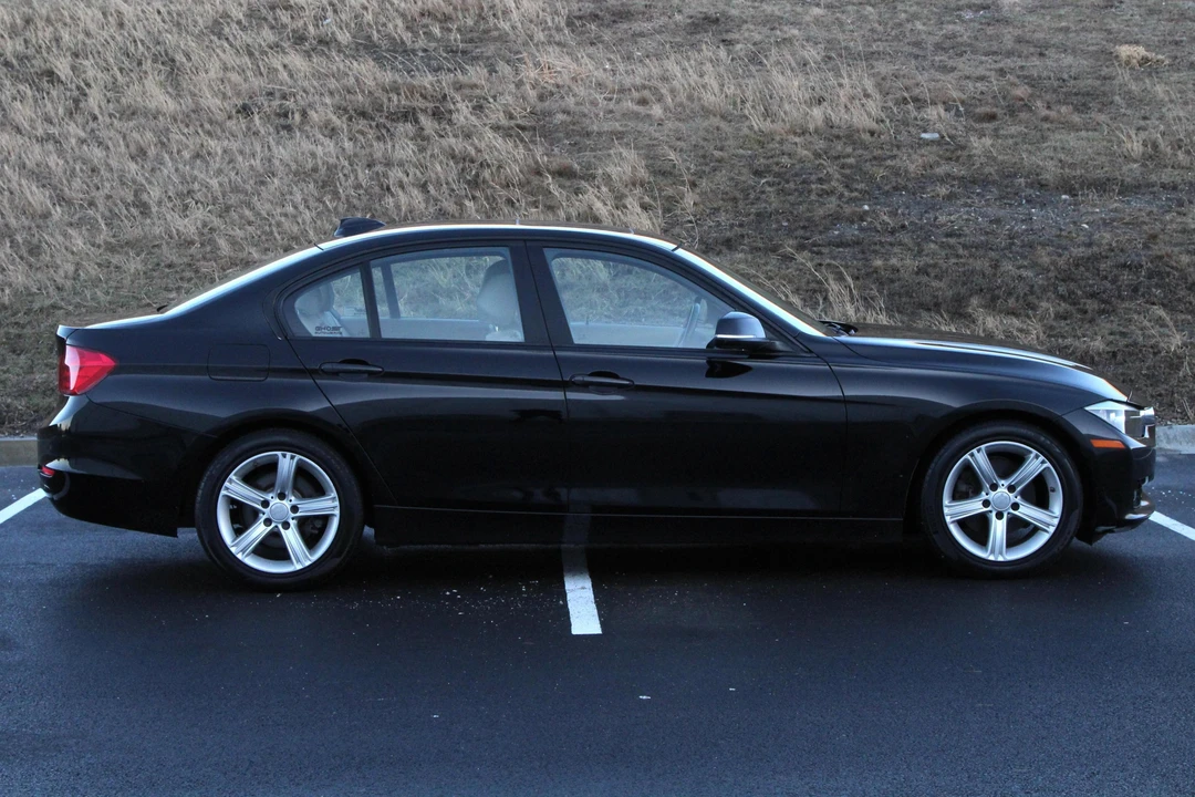 2014 BMW F30 3 Series Sedan - Image 3 of 6