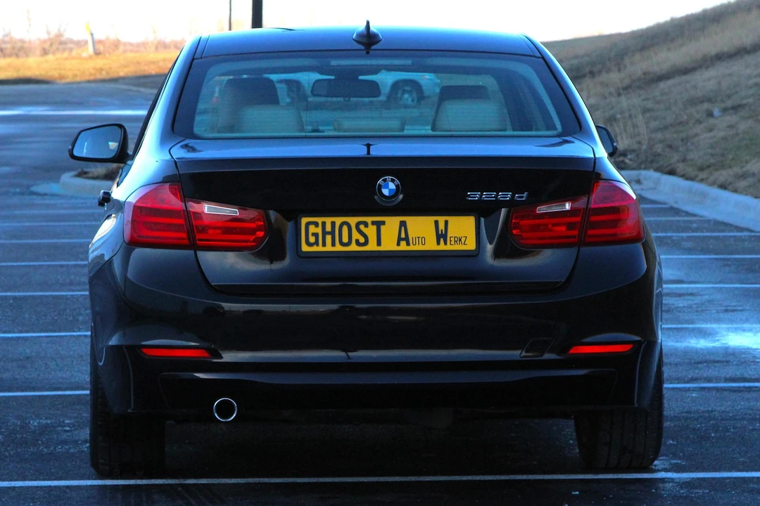 2014 BMW F30 3 Series Sedan - Image 5 of 6