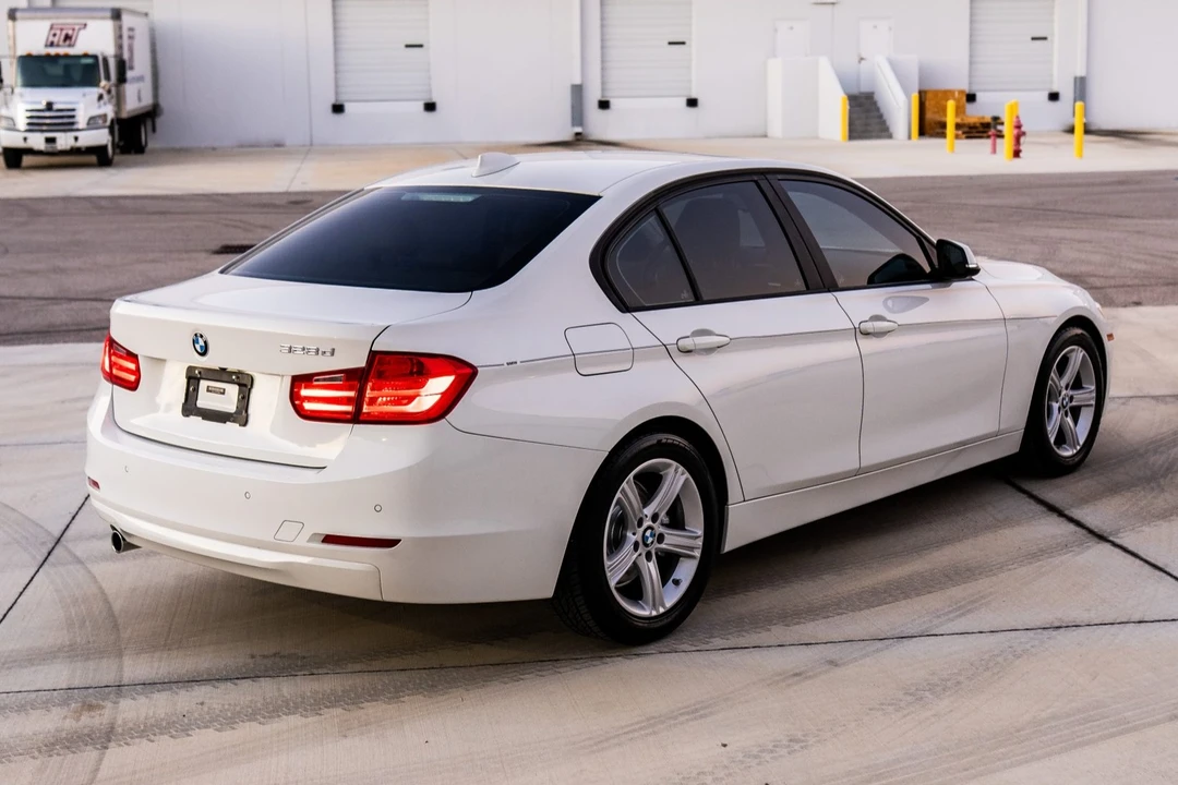2014 BMW F30 3 Series Sedan - Image 3 of 7