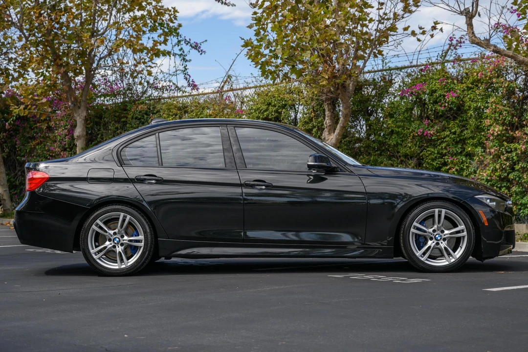 2014 BMW F30 3 Series Sedan - Image 3 of 31