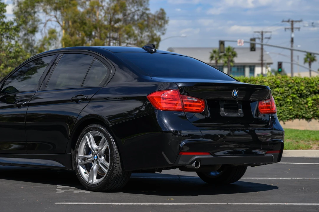 2014 BMW F30 3 Series Sedan - Image 31 of 31
