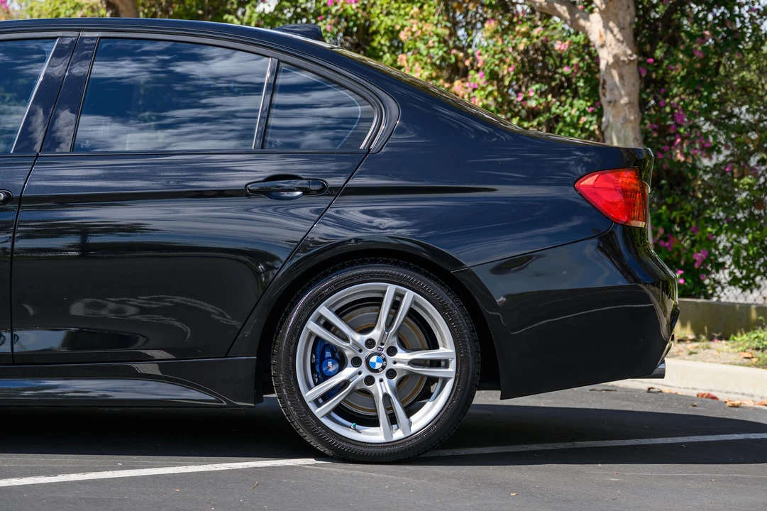 2014 BMW F30 3 Series Sedan - Image 30 of 31