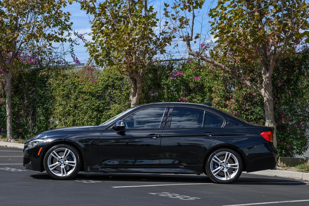 2014 BMW F30 3 Series Sedan - Image 10 of 31