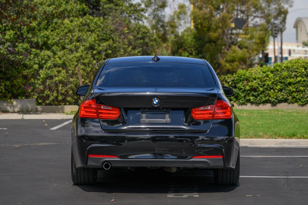 2014 BMW F30 3 Series Sedan - Image 13 of 31