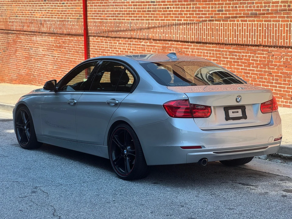 2014 BMW F30 3 Series Sedan - Image 9 of 31