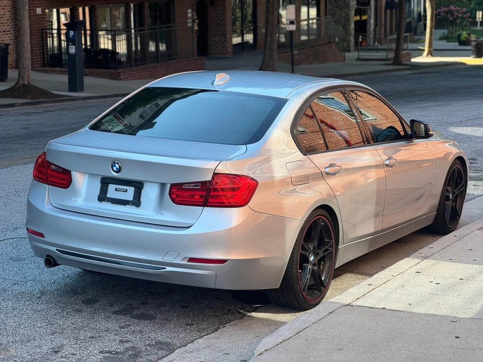 2014 BMW F30 3 Series Sedan - Image 12 of 31