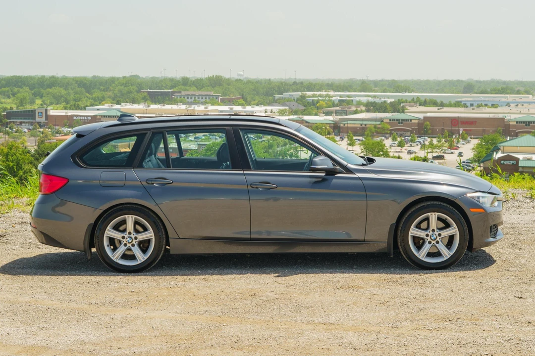 2014 BMW F31 3 Series Touring - Image 14 of 31