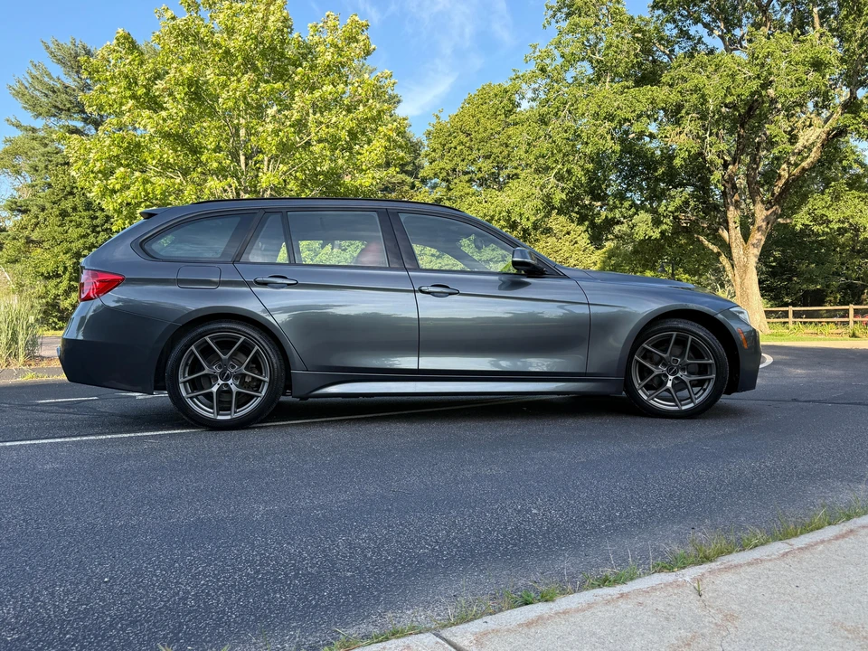 2014 BMW F31 3 Series Touring - Image 28 of 31