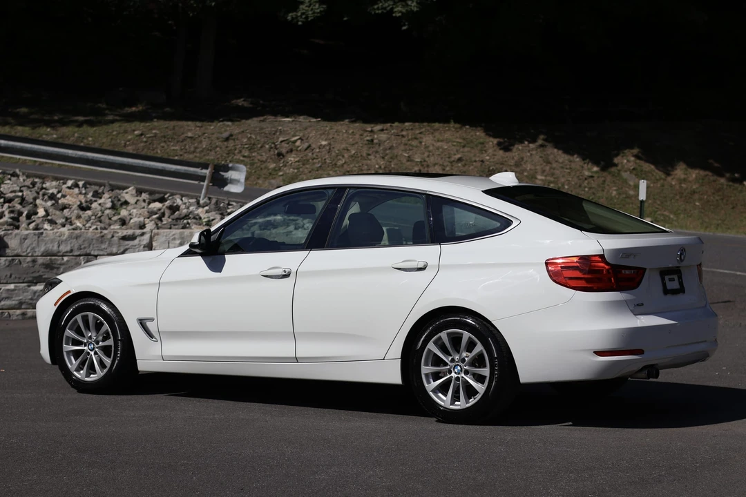 2014 BMW F34 3 Series Gran Turismo - Image 11 of 31