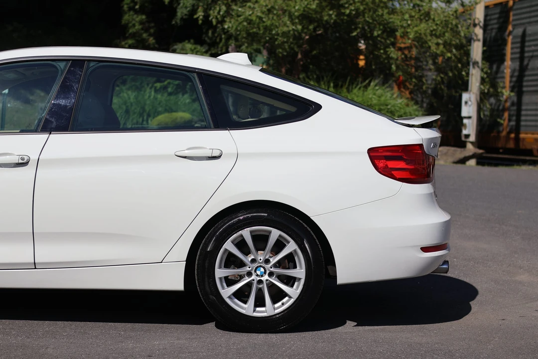 2014 BMW F34 3 Series Gran Turismo - Image 21 of 31