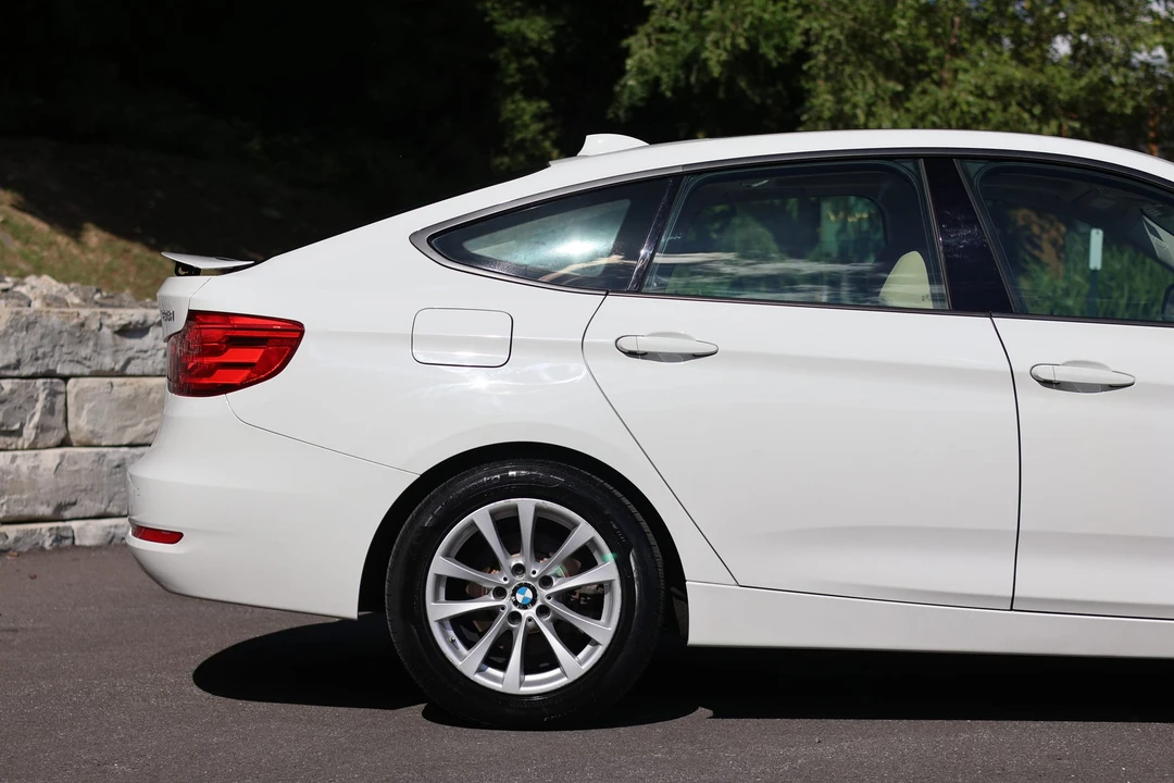 2014 BMW F34 3 Series Gran Turismo - Image 18 of 31