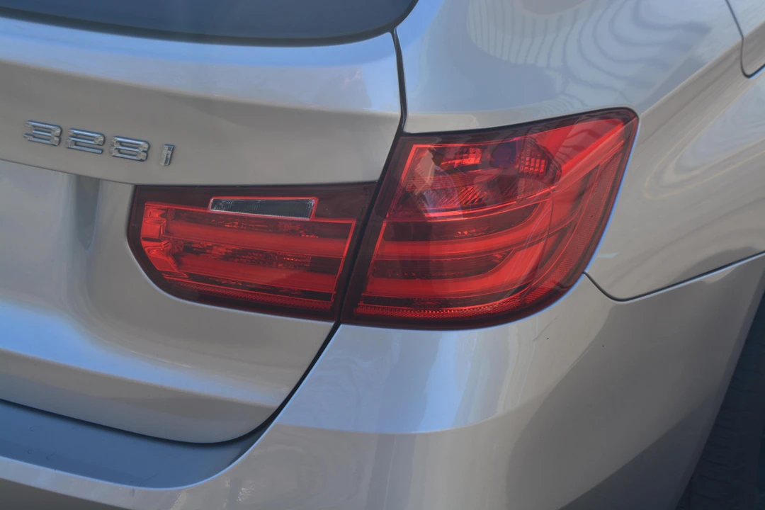 2014 BMW F31 3 Series Touring - Image 28 of 31