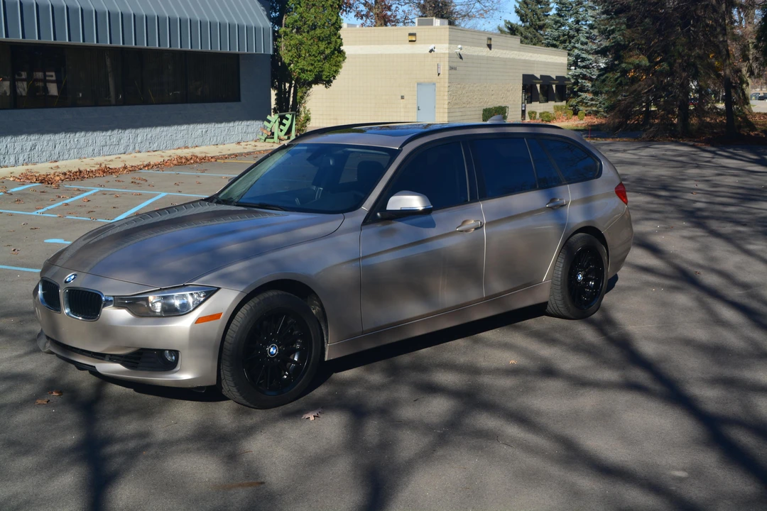 2014 BMW F31 3 Series Touring - Image 10 of 31