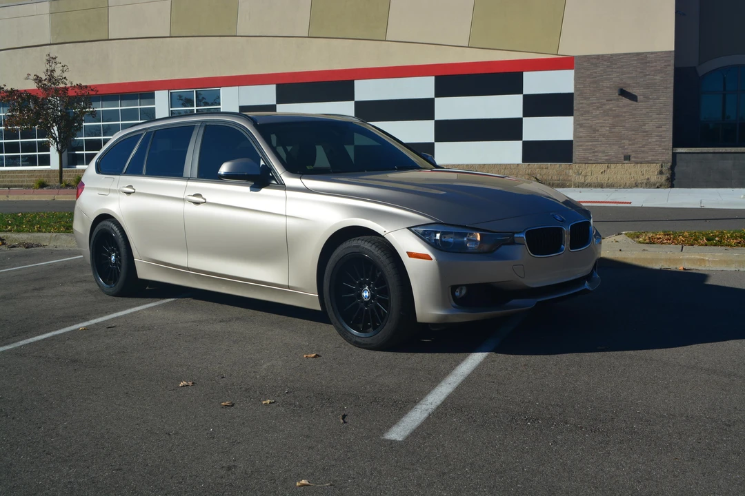 2014 BMW F31 3 Series Touring - Image 17 of 31