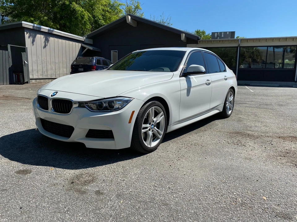 2014 BMW F30 335i & 340i Sedan - Image 2 of 31
