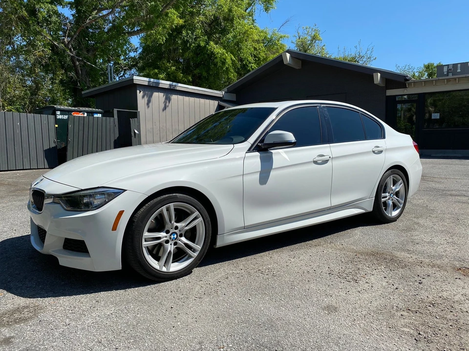 2014 BMW F30 335i & 340i Sedan - Image 3 of 31
