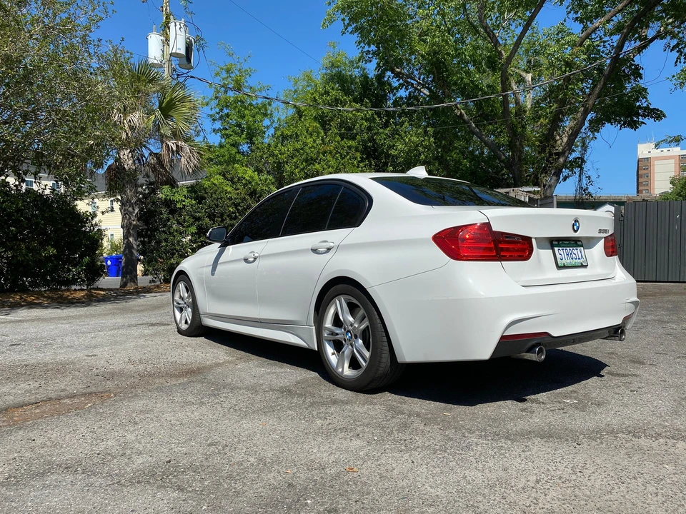 2014 BMW F30 335i & 340i Sedan - Image 8 of 31
