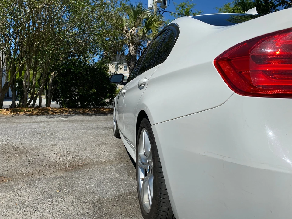 2014 BMW F30 335i & 340i Sedan - Image 19 of 31