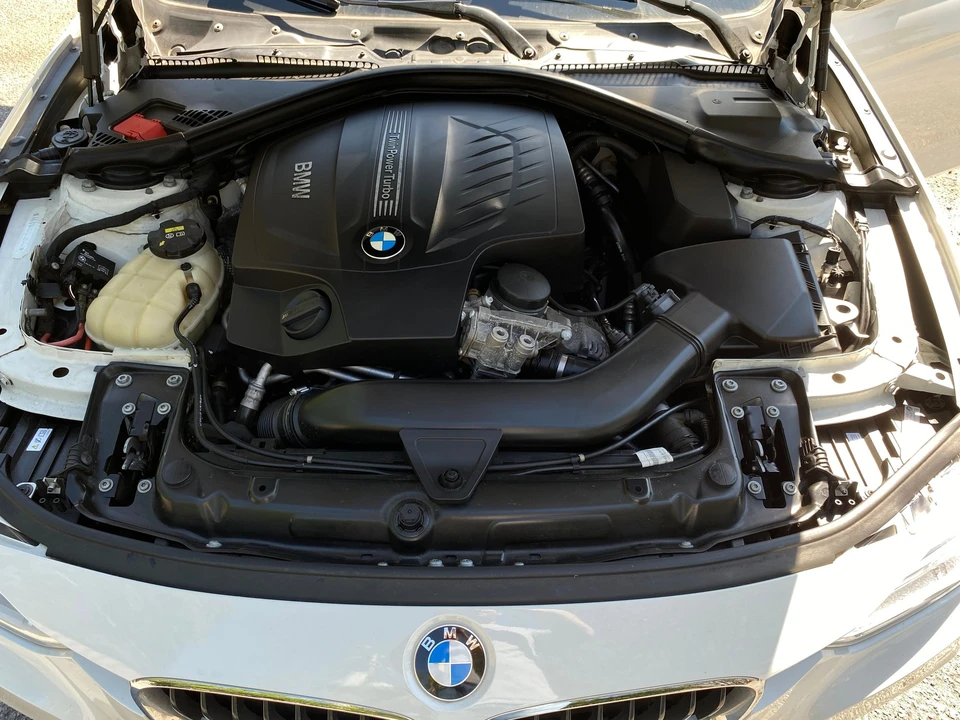 2014 BMW F30 335i & 340i Sedan - Image 30 of 31