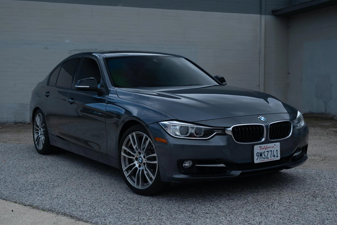 2014 BMW F30 335i & 340i Sedan - Image 11 of 31