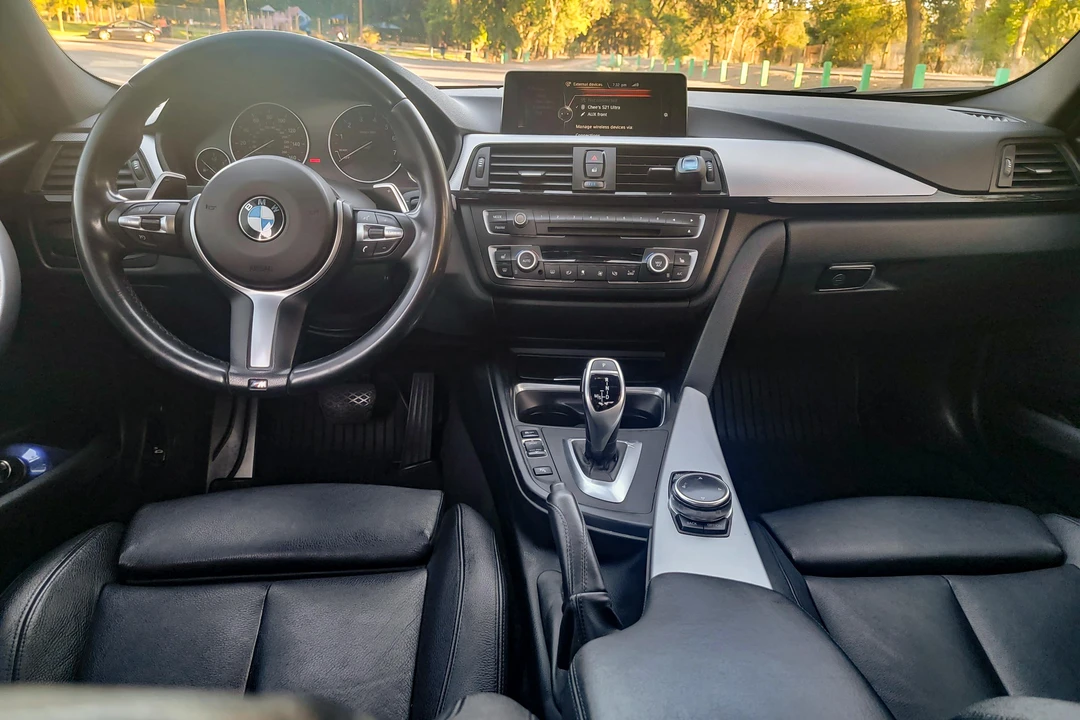 2014 BMW F30 335i & 340i Sedan - Image 24 of 31