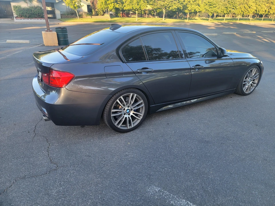 2014 BMW F30 335i & 340i Sedan - Image 13 of 31