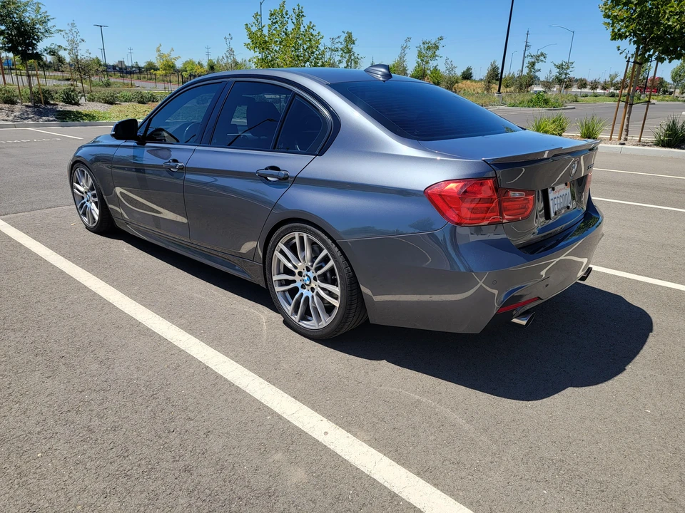 2014 BMW F30 335i & 340i Sedan - Image 10 of 31