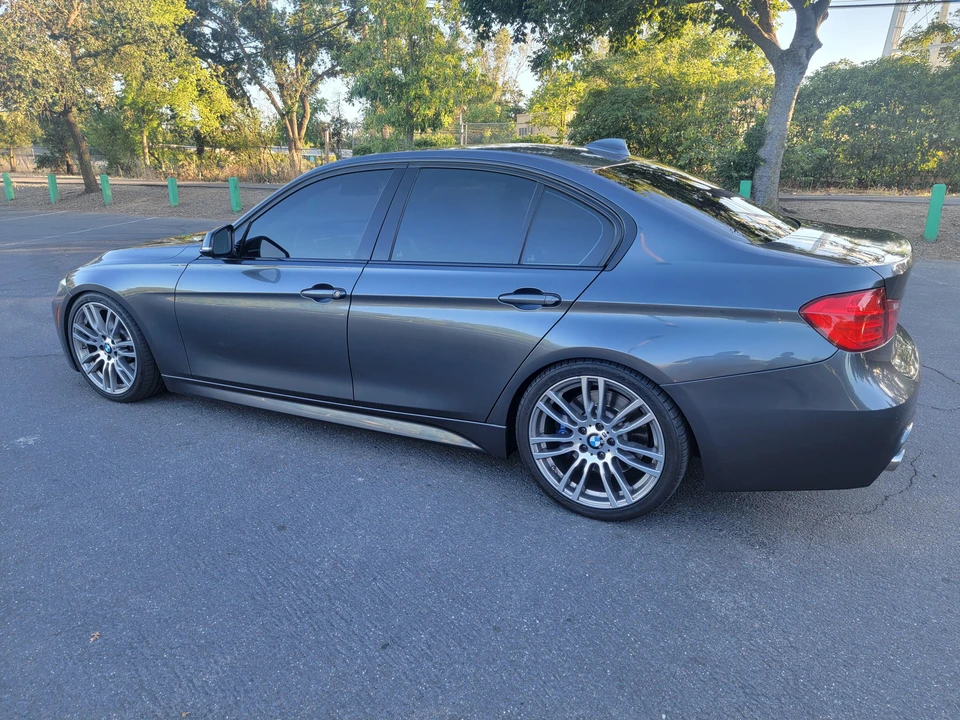 2014 BMW F30 335i & 340i Sedan - Image 9 of 31