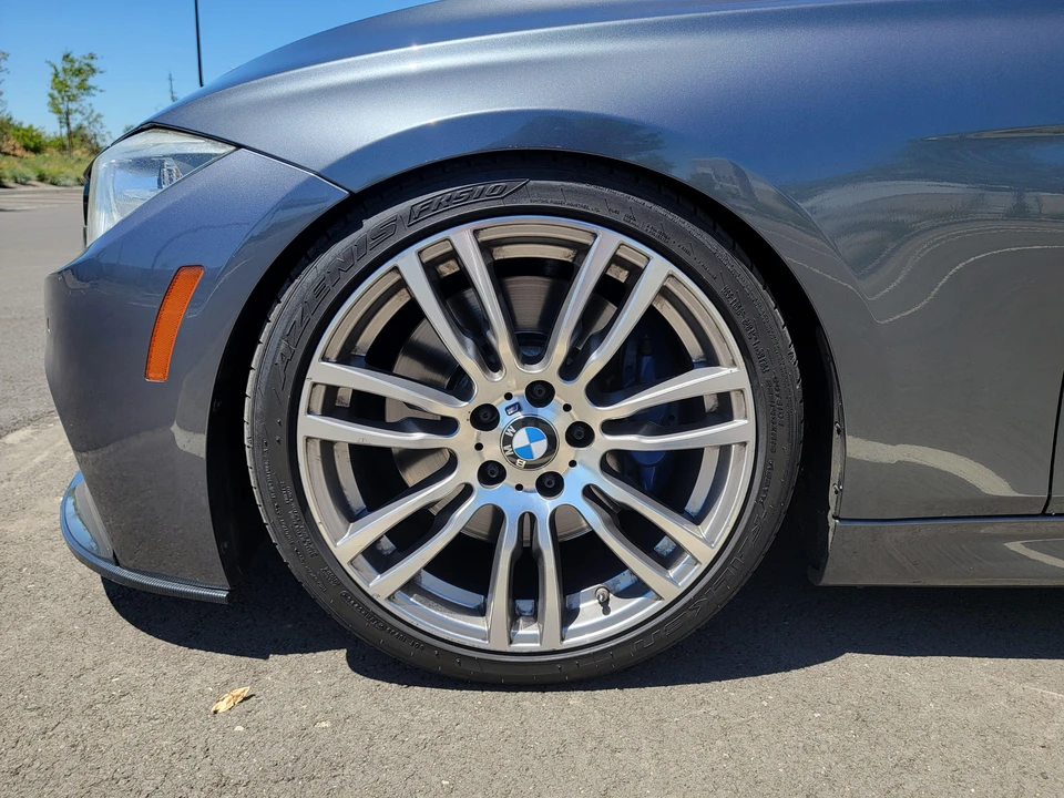 2014 BMW F30 335i & 340i Sedan - Image 18 of 31