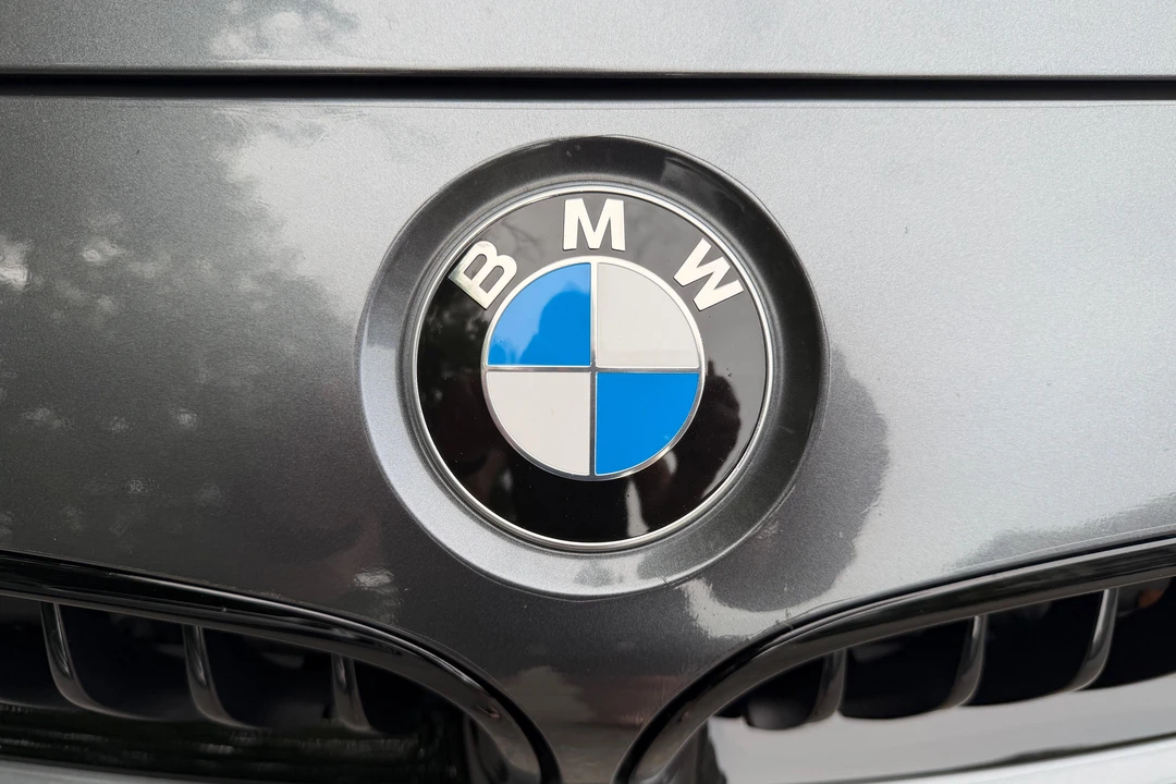2014 BMW F30 335i & 340i Sedan - Image 16 of 31