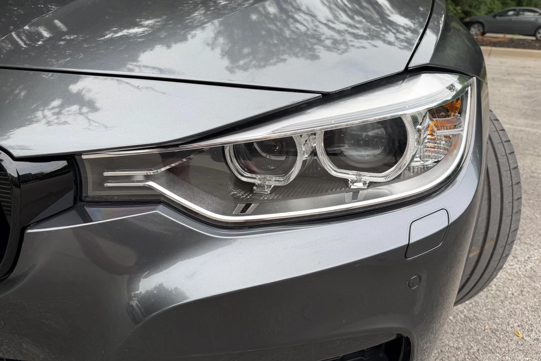 2014 BMW F30 335i & 340i Sedan - Image 17 of 31