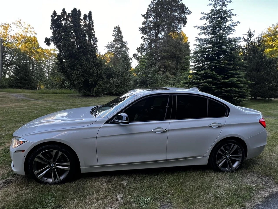 2014 BMW F30 335i & 340i Sedan - Image 4 of 31