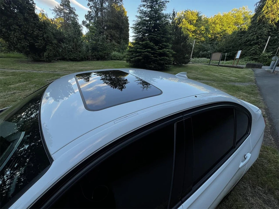 2014 BMW F30 335i & 340i Sedan - Image 8 of 31