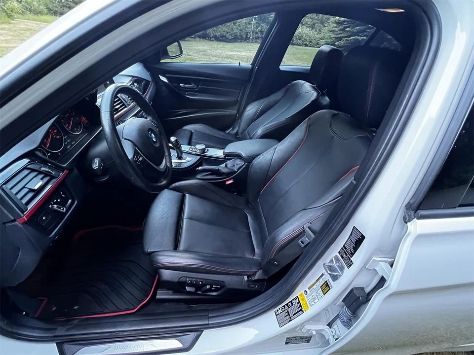 2014 BMW F30 335i & 340i Sedan - Image 11 of 31