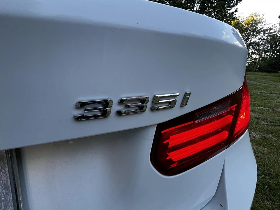 2014 BMW F30 335i & 340i Sedan - Image 29 of 31