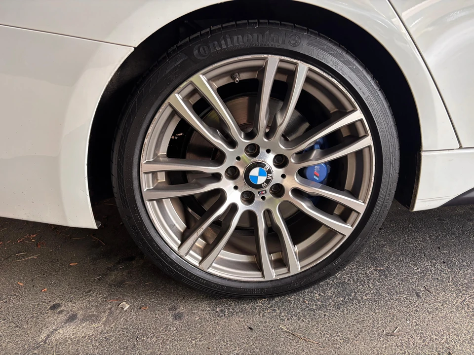 2014 BMW F30 335i & 340i Sedan - Image 14 of 31