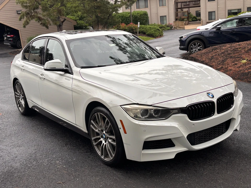 2014 BMW F30 335i & 340i Sedan - Image 8 of 31
