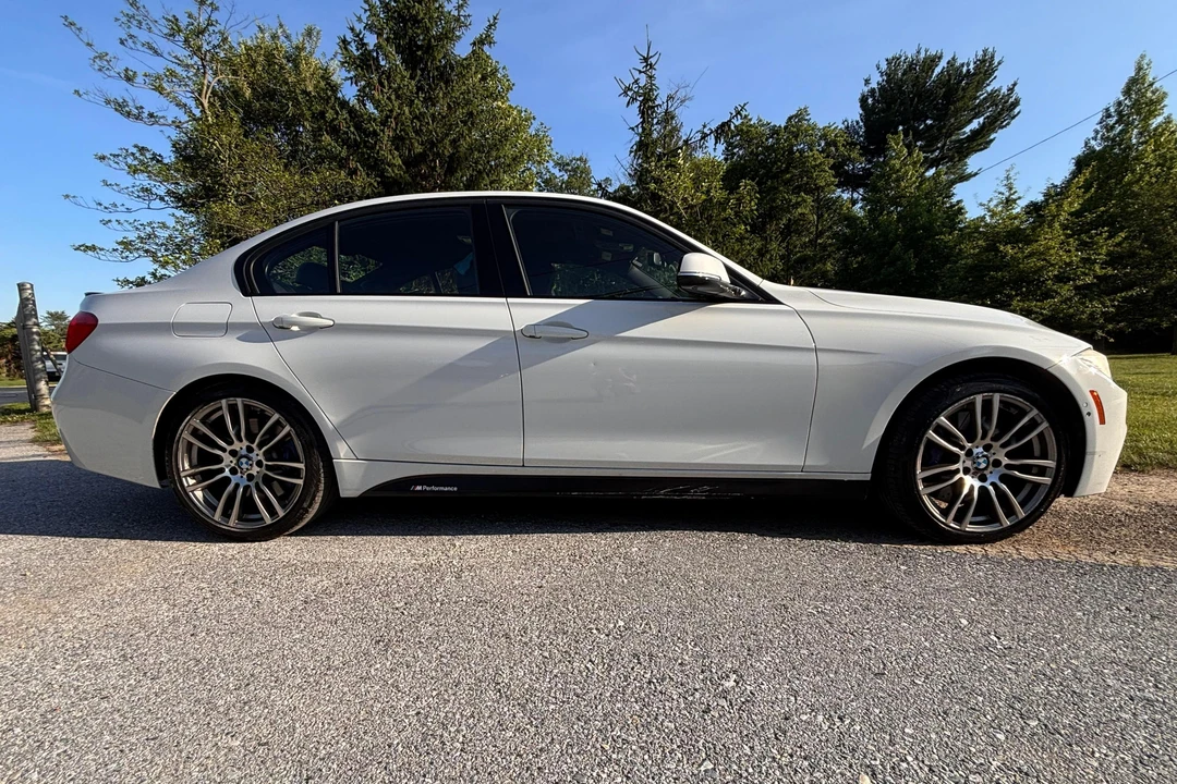 2014 BMW F30 335i & 340i Sedan - Image 3 of 31