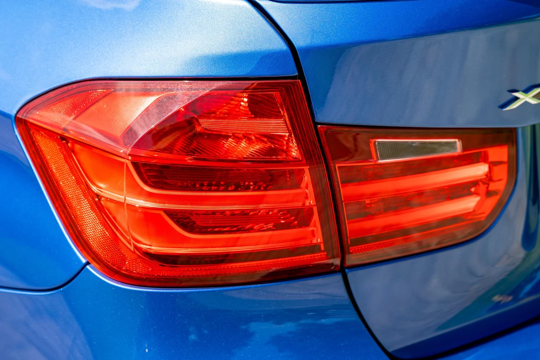 2014 BMW F30 335i & 340i Sedan - Image 15 of 31