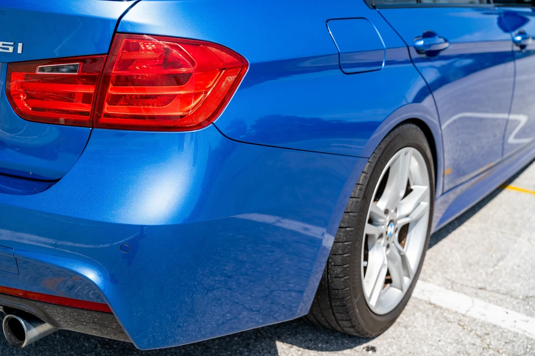 2014 BMW F30 335i & 340i Sedan - Image 27 of 31