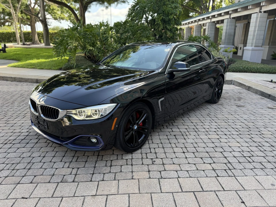 2014 BMW F33 435i & 440i Convertible - Image 17 of 31