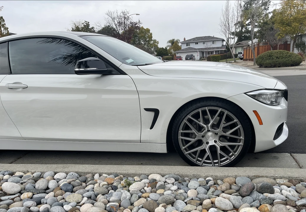 2014 BMW F32 435i & 440i Coupe - Image 25 of 31