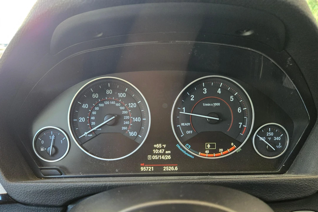 2014 BMW F32 435i & 440i Coupe - Image 28 of 31