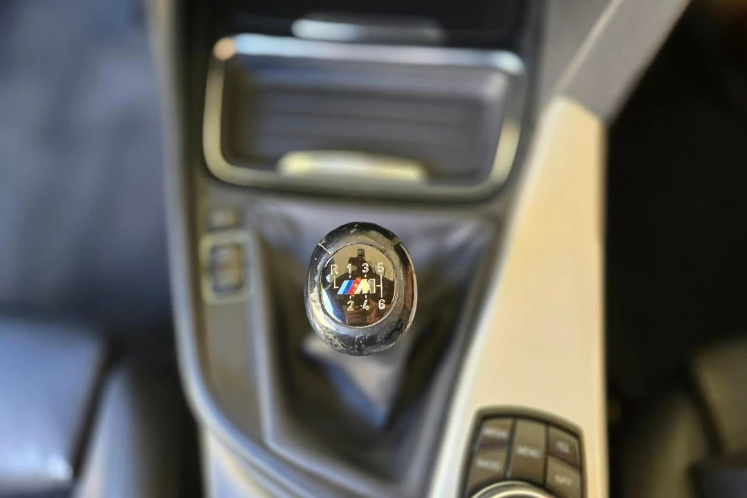 2014 BMW F32 435i & 440i Coupe - Image 27 of 31